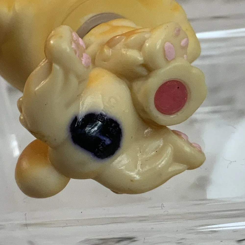 Hasbro Littlest Pet Shop‎ LPS #117 Chow Dog Brown Gold Blue Eyes